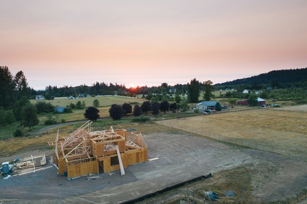 What are the best ways to incorporate eco-friendly materials in home construction?